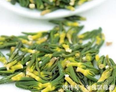 睡觉|晚上睡觉和做梦容易吗睡觉前把它浸泡在水中,喝一杯,告别失眠