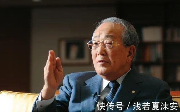 交情$人到中年,即使混得再差,也不要请这三种人吃饭,哪三种人呢?