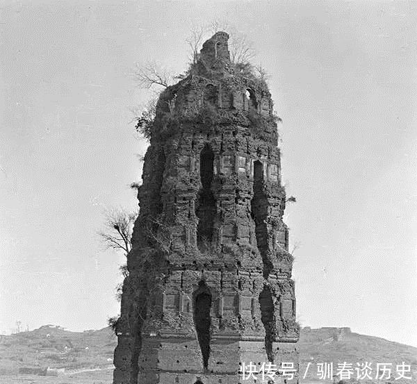  雷峰塔|雷峰塔遭倭寇火烧都没倒掉，却倒在无数老百姓盗挖塔砖上