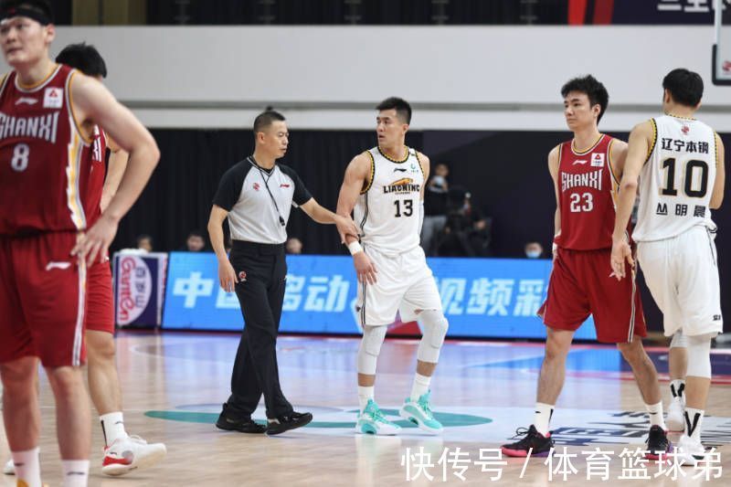 辽宁队|郭艾伦又开始自闭了?还真有这个可能,难道是因为落选票王