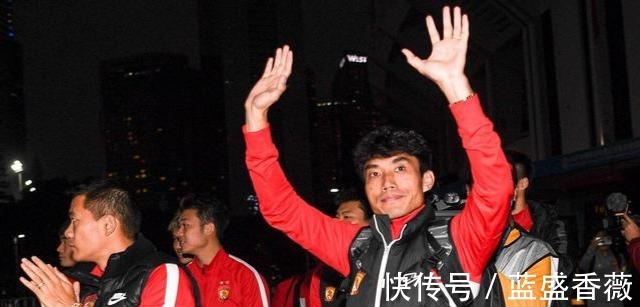 李霄鹏|7场1负2平4胜,郑智身兼三职无愧恒大队魂,李霄鹏的新国足引争议!