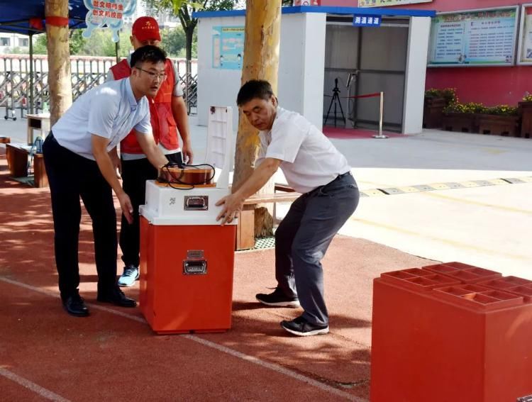 彭李|彭李街道：科普大篷车开进滨城六小