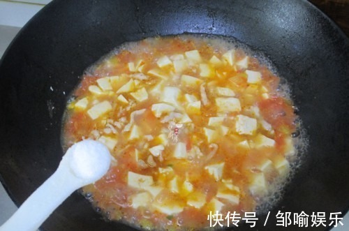 番茄和豆腐加点它,鲜美开胃,好吃的停不了,没开饭就光了