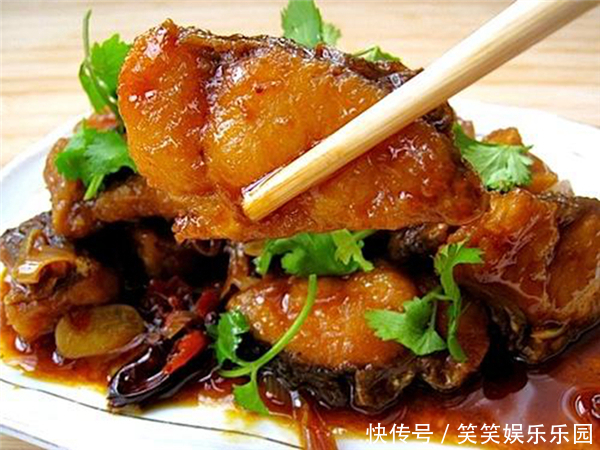 入味|香辣瓦块鱼正宗的做法,简单又入味,3分钟学会的特色菜!