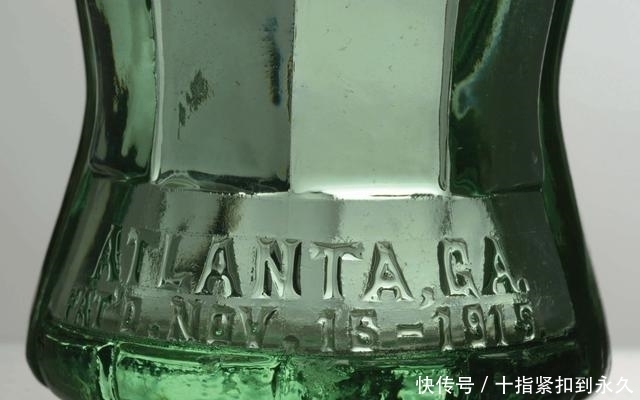 站不稳的可乐瓶，竟然价值168万，保存在美国博物馆