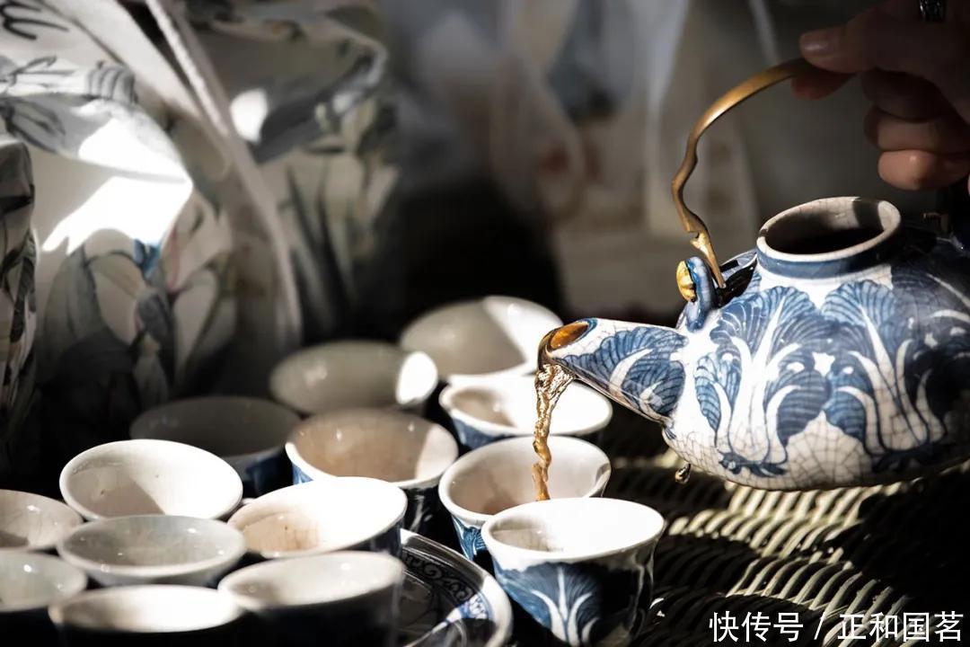 气质|习惯喝茶的人,身上有10种独特的气质!