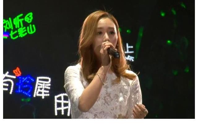 金银玲|10年前的快女比赛她第一个出局，如今年龄30+依然美到不可方物