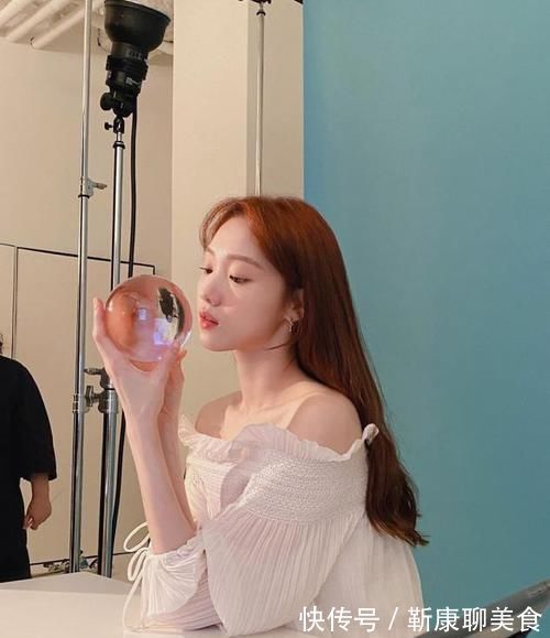 年纪|女人过了40岁,尽量避开这5种发型,尤其是第二种,显老又土气