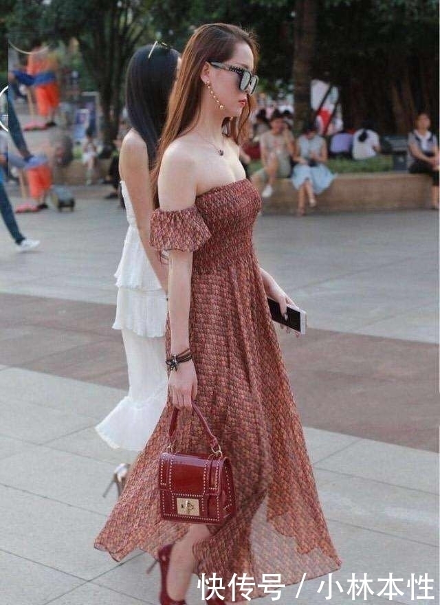 明艳|街拍:明艳光鲜的美女,搭配有致会穿衣打扮的女孩才有魅力!