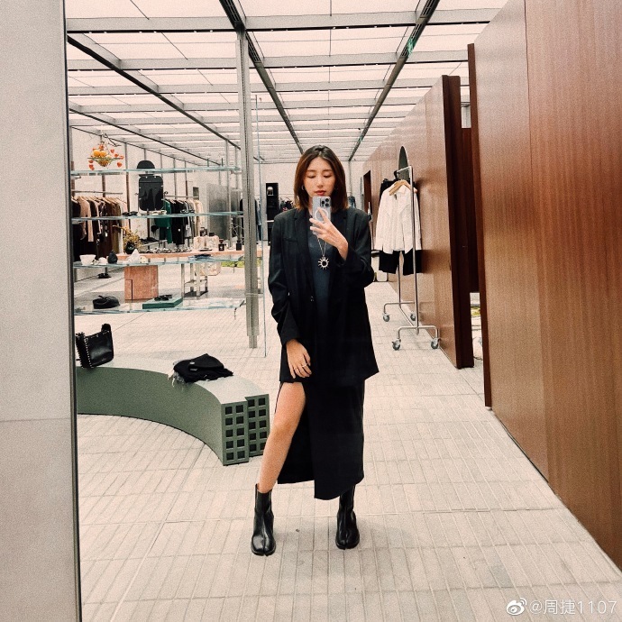 别墅|恭喜!1米58奥运5金王将迎二胎,妻子高挑美艳,豪华别墅内景曝光