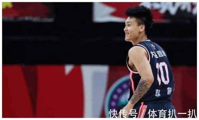 球队|广东男篮新消息,赵睿霸气归队宣布新决定,周鹏说出球队最终目标