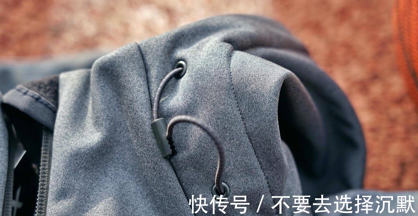 adidas 户外服饰的颜值担当，adidas TERREX连帽夹克外套上手体验