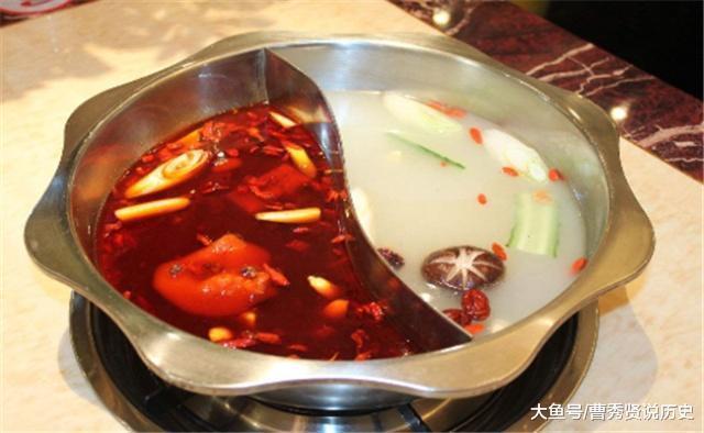 吃火锅时,不要再点“清汤锅”了,服务员说漏嘴:反正吃了也没事