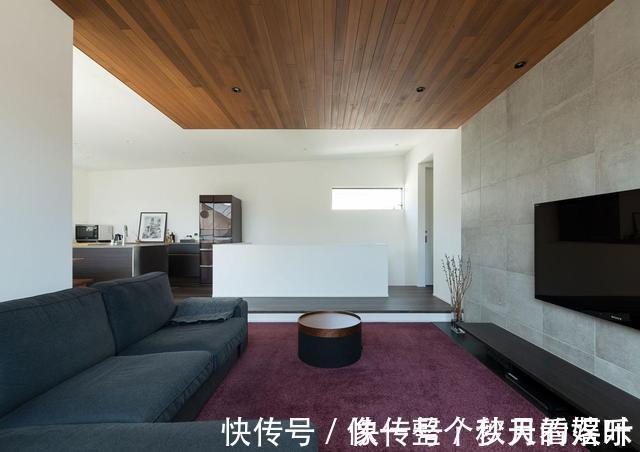 露台|顶楼复式,楼梯装家里占面积又碍事,不如把楼梯口封了挪到露台上