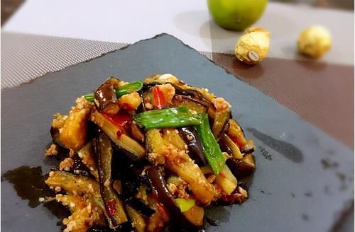 冬天寒冷注意饮食，推荐3种美食，清热排毒，润肤抗衰，好处多多