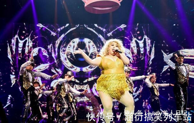 原宿风 穿同一件衣服,200斤和90斤的“穿搭对比”,看后我决定还是减肥