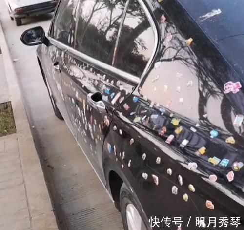 双面胶|八张偷拍图,告诉你什么叫“熊孩子”,妈妈没等看完就受不了了