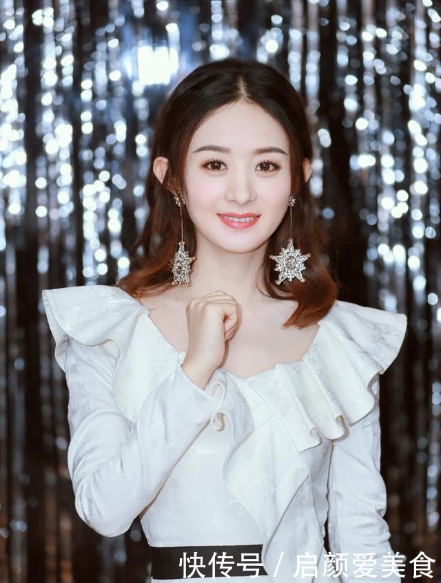 发型师透漏:女生这4种发型留久了,发际线会很快上移,赶紧换了