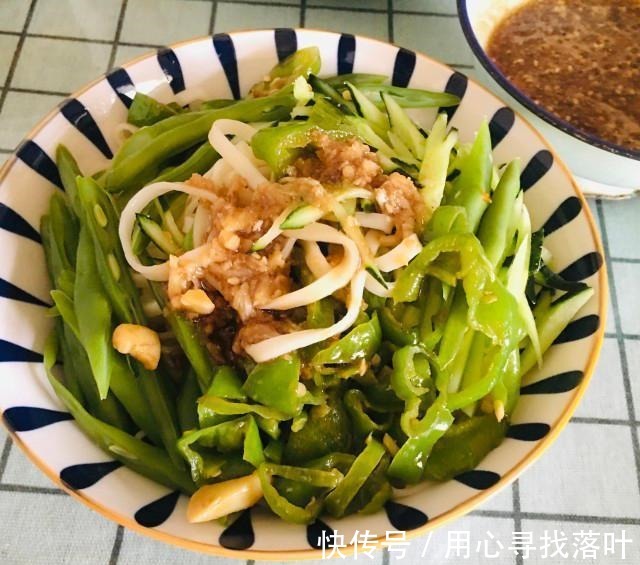 油泼辣子|家常凉面，酸香微辣，美味可口！