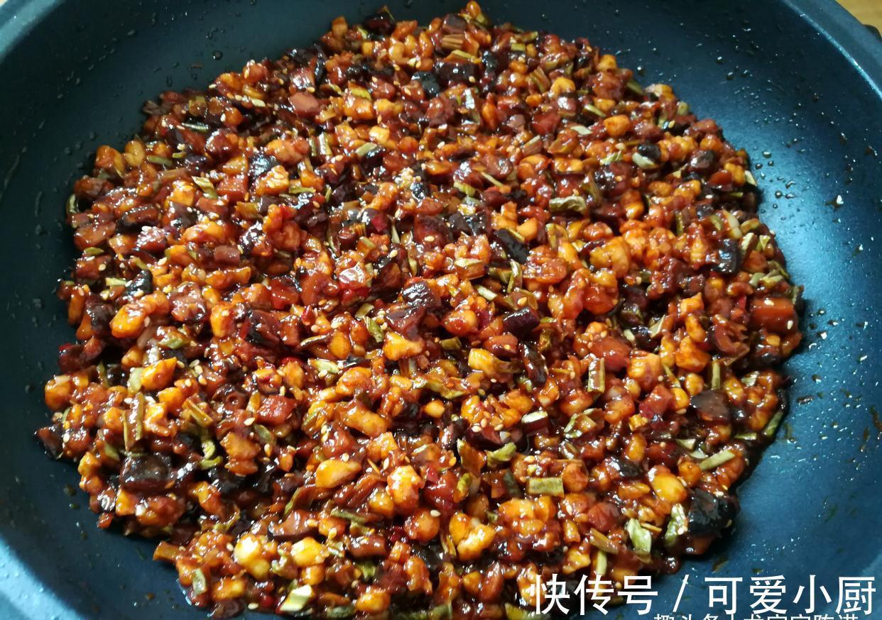 秋天我常做这酱菜，拌面吃火锅都适合，营养实惠，随吃随取真省事