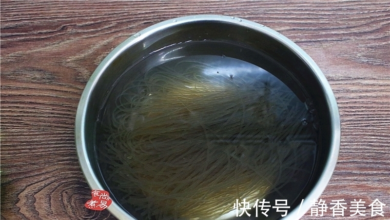 午餐|午餐有这菜，连米饭都省了，食材丰富一锅烩，美味营养少洗碗