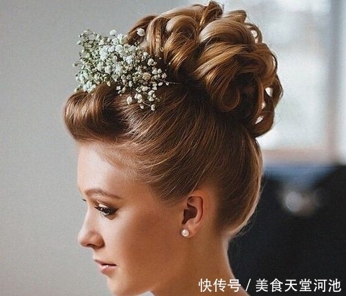 2021结婚季！33个优雅新娘的别致婚礼发型
