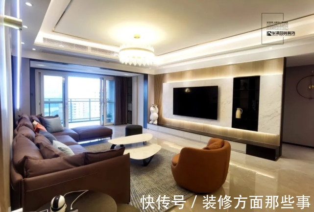 背景墙|160㎡现代轻奢设计新家,维克胡桃+皓月白搭配,为家升温不少