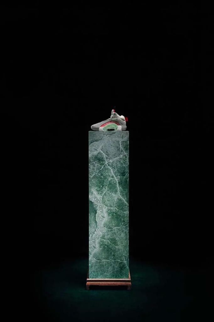 死亡之吻复刻实物曝光？CLOT的新年厚礼收好！