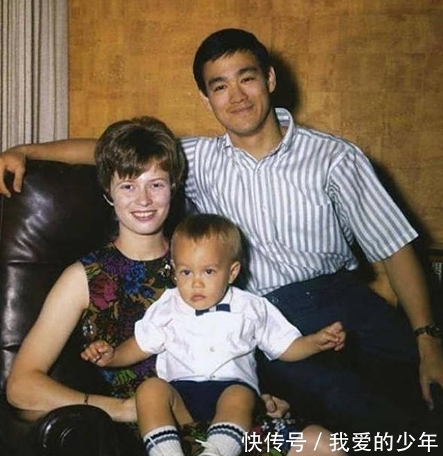 精武门|李小龙去世后,妻子被骗儿子被杀,唯一的女儿李香凝现状如何?