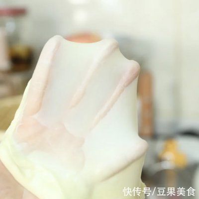 玉米豆|你和幸福就差这一份电饼铛版本，可爱萌萌的小鸡披萨