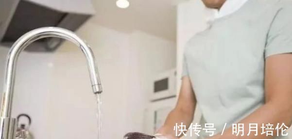 得病|经常使用洗洁精洗碗,身体容易得病?医生给出合理解释