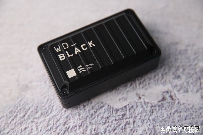 d30|释放性能，扩展游戏库 西部数据WD_BLACK D30游戏移动固态硬盘评测