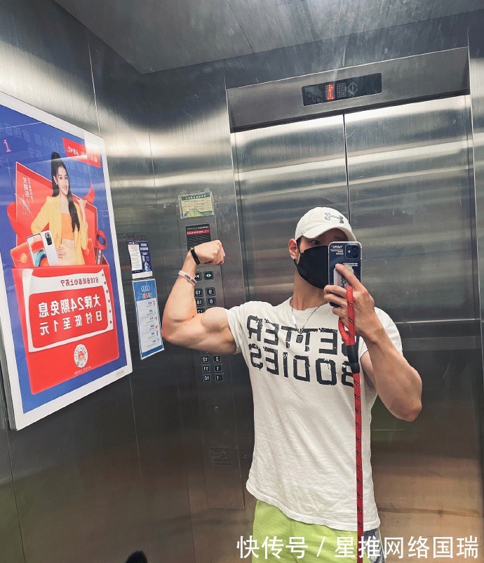 健身房|麒麟臂健壮如腿,胸肌咄咄逼人,啤酒火锅没在身上留一点痕迹!