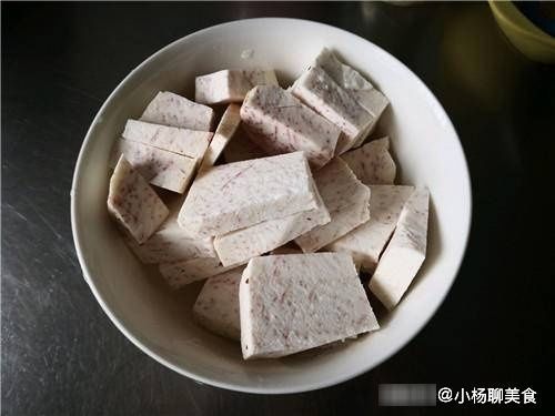 芋头加它煮,是穷人的“燕窝”,隔几天吃一次,40岁还是少女脸
