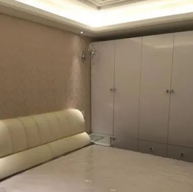 厨房|230万上海中环买44平房子,厨房巴掌大,卫生间估计你都没见过!