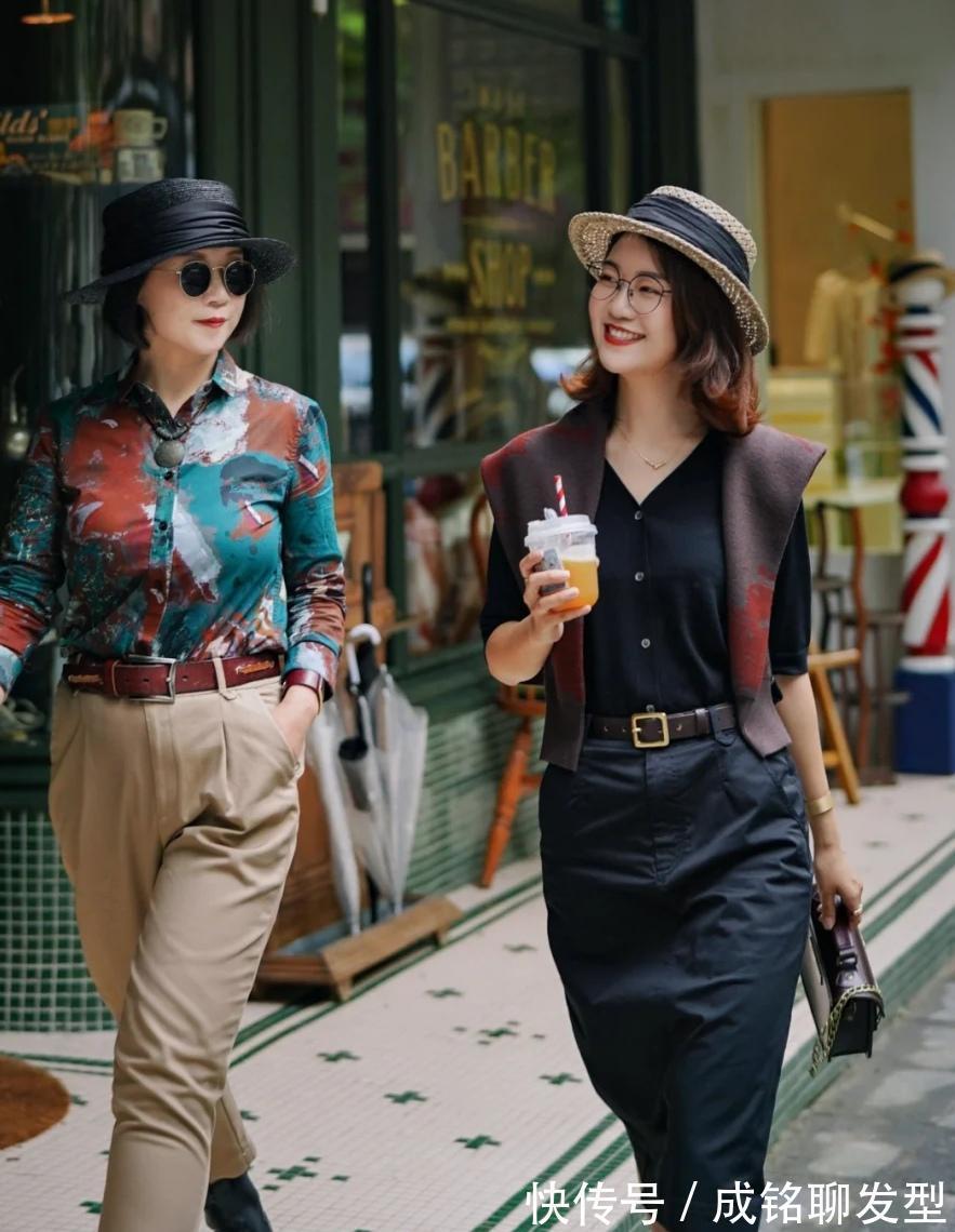 高雅|这对母女好似“姐妹花”，妈妈高雅女儿靓丽，优雅大气高级感满满