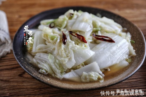 懂得|醋熘白菜,不是醋炒白菜那么简单,要想好吃还香,这些技巧要懂得
