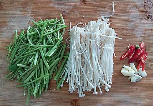 多給孩子吃此菜，補鈣補鐵，健腦增智，提高免疫力