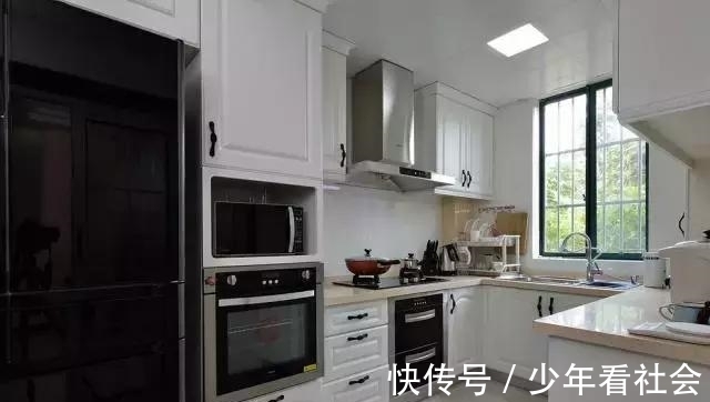 房子|房子交给未婚妻装修, 回家一看, 真不敢相信房子会是她装的!