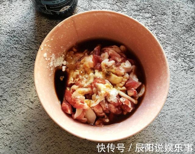 一人|我和儿子的简餐,30分钟搞定,一人一大盘,儿子直呼太好吃啦