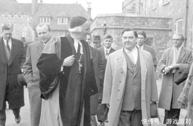 反对|赫鲁晓夫是斯大林一手提拔的,他上台后,为何坚决反对斯大林