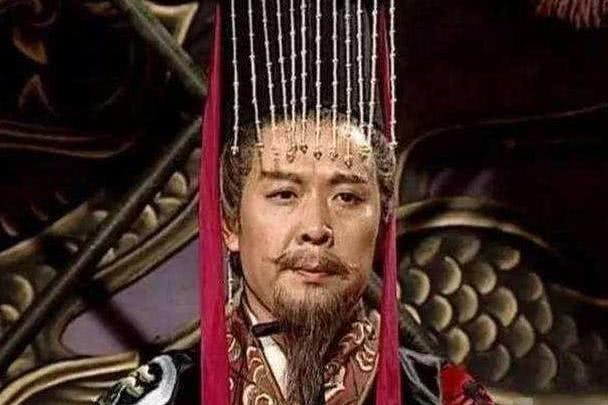 刘备|喊着匡扶汉室的刘备,何不迎接汉献帝入蜀为帝,反而自己称了帝?