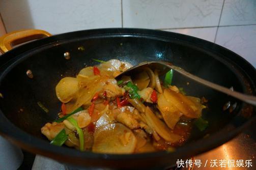 做成|秋季食补就要多吃它,比花菜营养成分还要高,做成干锅特下饭