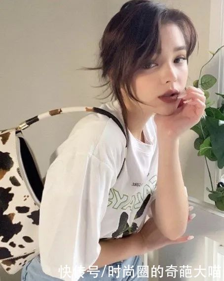 女生都值得看的日系模特搭配，各种风格轻松驾驭，分分钟就学会