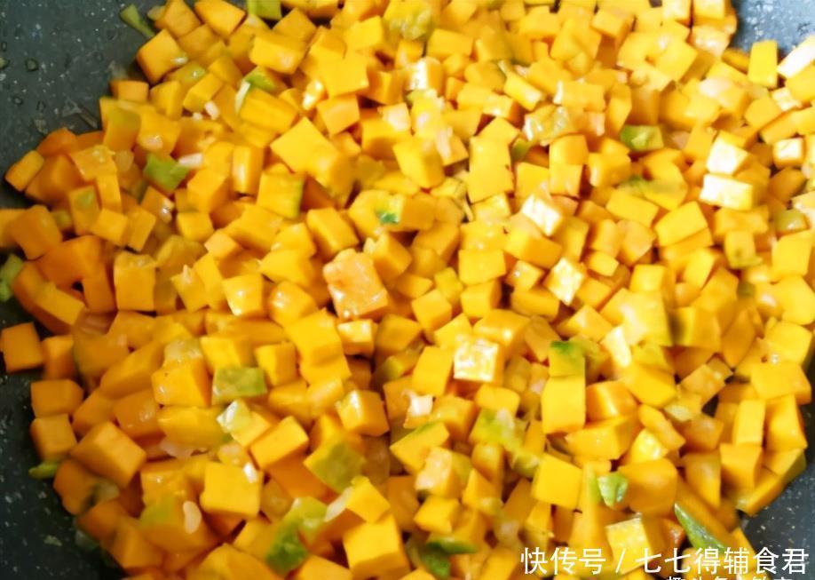 包子|蒸包子时,别直接上锅蒸,多加3个小技巧,包子暄软蓬松还不塌陷