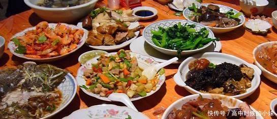 开国功臣|朱元璋宴请群臣,刘伯温看到菜色直流汗这下我们都完了!