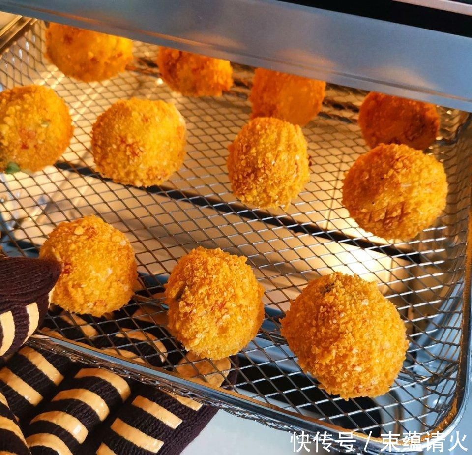 换个做法吃土豆,比薯条更营养更受欢迎,一滴油不放,好吃不上火