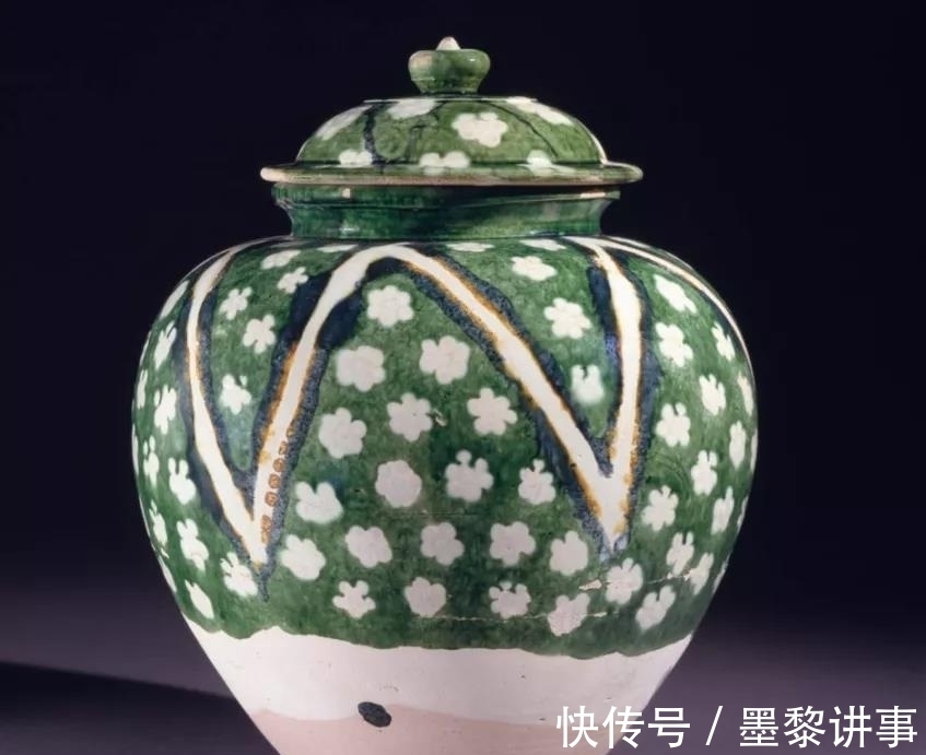 釉陶#一文读懂唐三彩:“单彩”可以是三彩,“三彩”却不一定是三彩