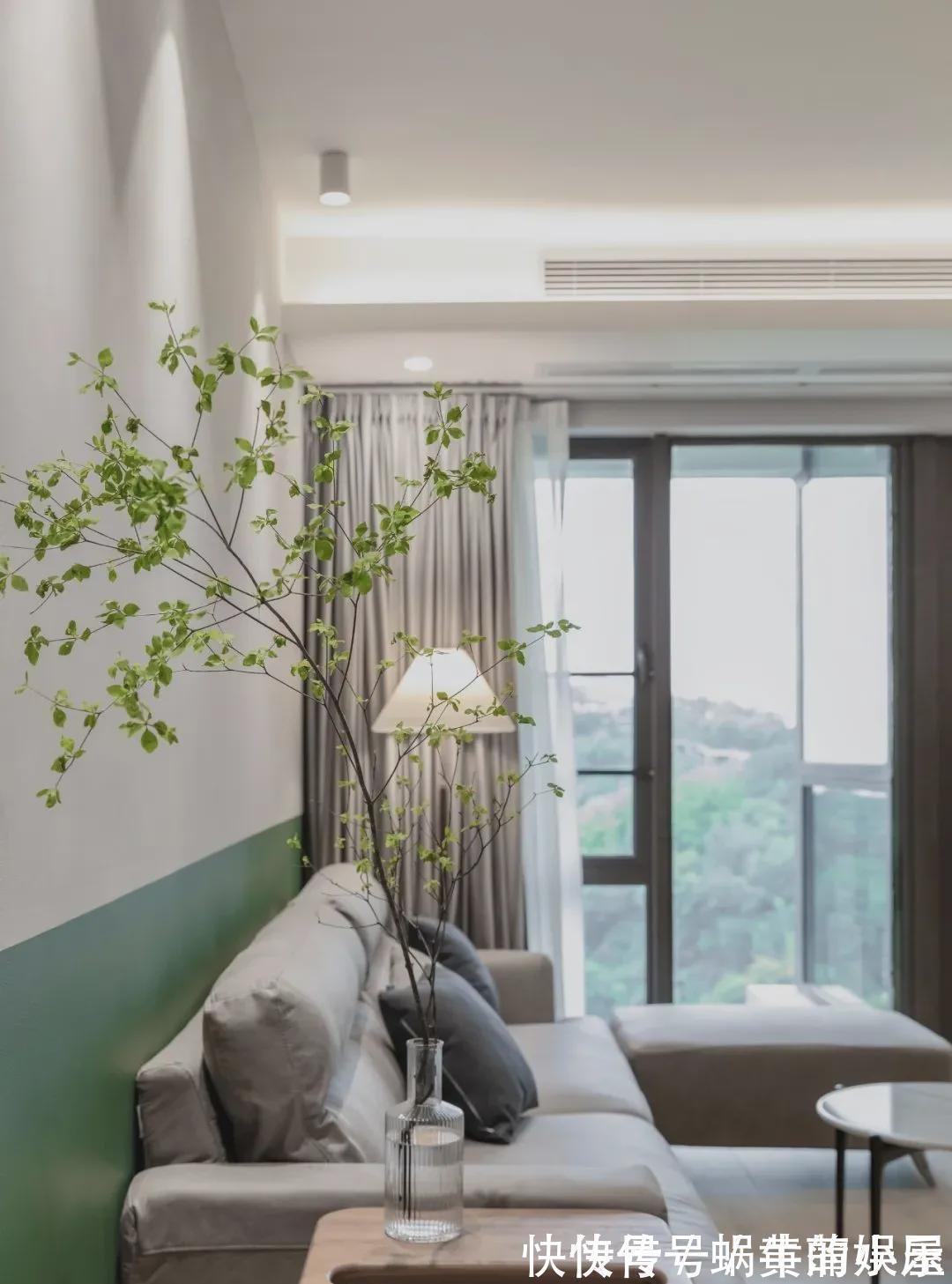 齐家云云|87㎡舒适养心的北欧风两居,一抹复古墨绿色,好看到受不了~