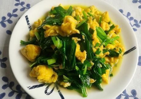 吃了20年韭菜炒鸡蛋，才知道自己一直错了，用对方法，好吃不过火